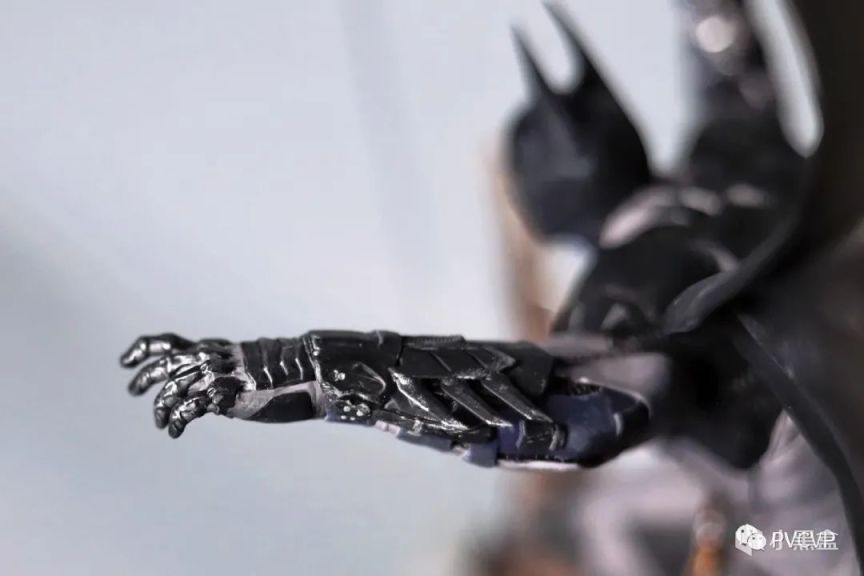 【蝙蝠侠：阿卡姆骑士】圣诞开箱了《阿卡姆》系列游戏授权的这个蝙蝠侠雕像，感受了一下高性价比！-第68张