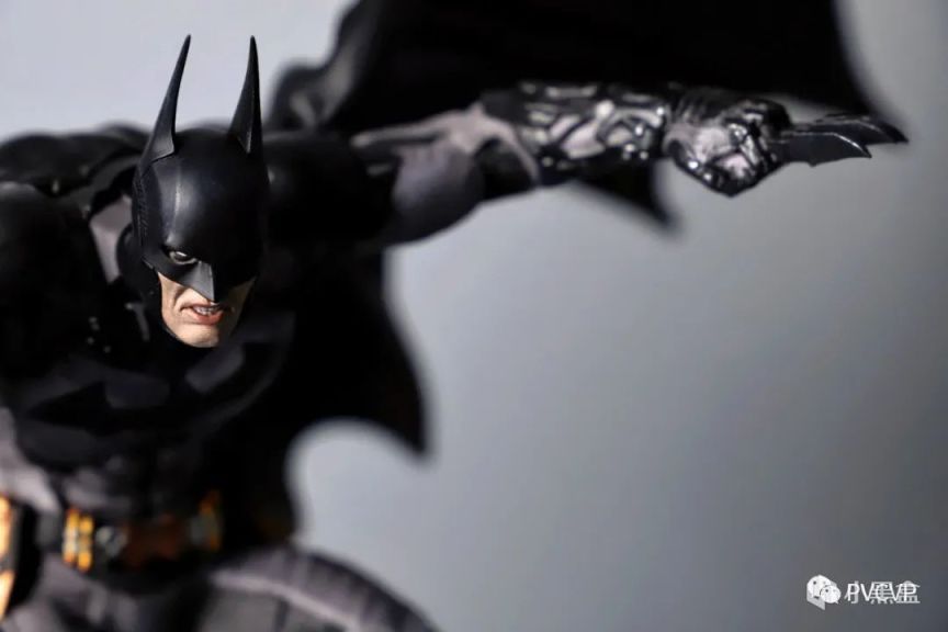 【蝙蝠侠：阿卡姆骑士】圣诞开箱了《阿卡姆》系列游戏授权的这个蝙蝠侠雕像，感受了一下高性价比！-第43张