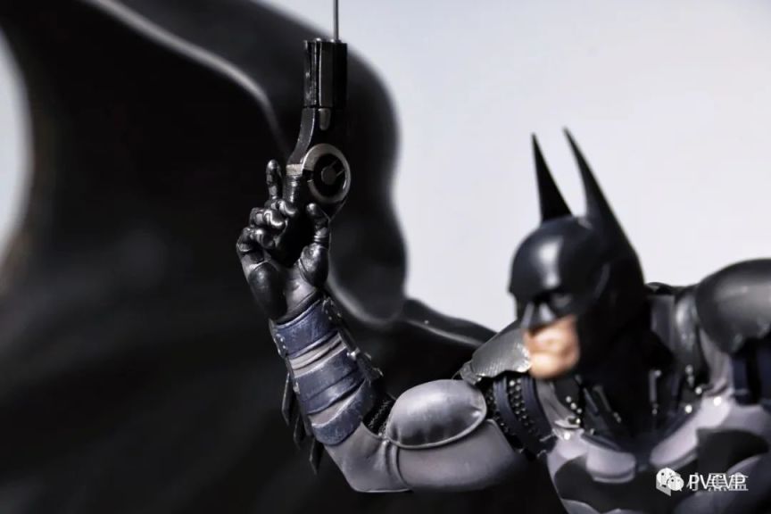 【蝙蝠俠：阿卡姆騎士】聖誕開箱了《阿卡姆》系列遊戲授權的這個蝙蝠俠雕像，感受了一下高性價比！-第72張