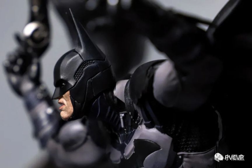 【蝙蝠侠：阿卡姆骑士】圣诞开箱了《阿卡姆》系列游戏授权的这个蝙蝠侠雕像，感受了一下高性价比！-第47张