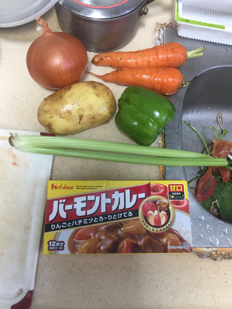 【小饭盒】憨憨料理之：咖喱饭-第1张