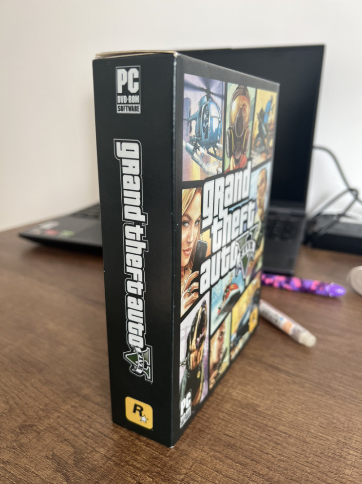 【PC遊戲】GTA5首發實體版開箱-第1張
