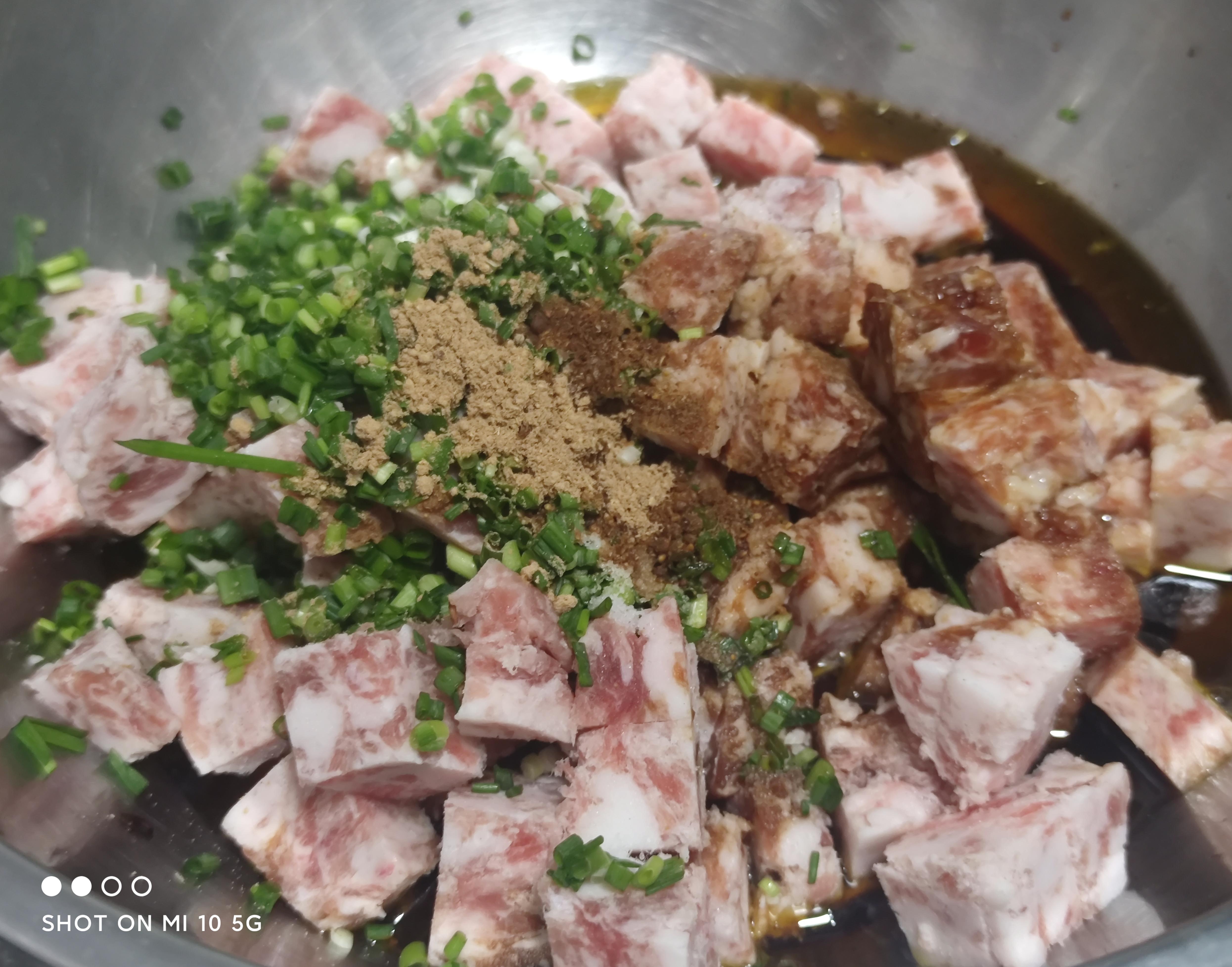 【小飯盒】蒜頭春的廚房番外篇《豬肉茴香包子》-第7張