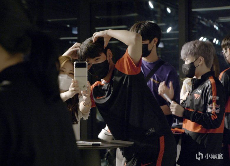 【英雄联盟】嘴不硬了？T1拿下23连胜追平LCK纪录，Keria接受采访态度却让人意外-第2张