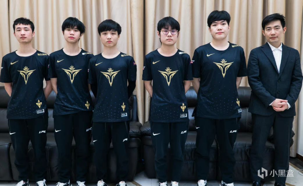 【英雄联盟】峡谷快讯：今日WBG大战TES，乌鸦为何能1V5？-第2张