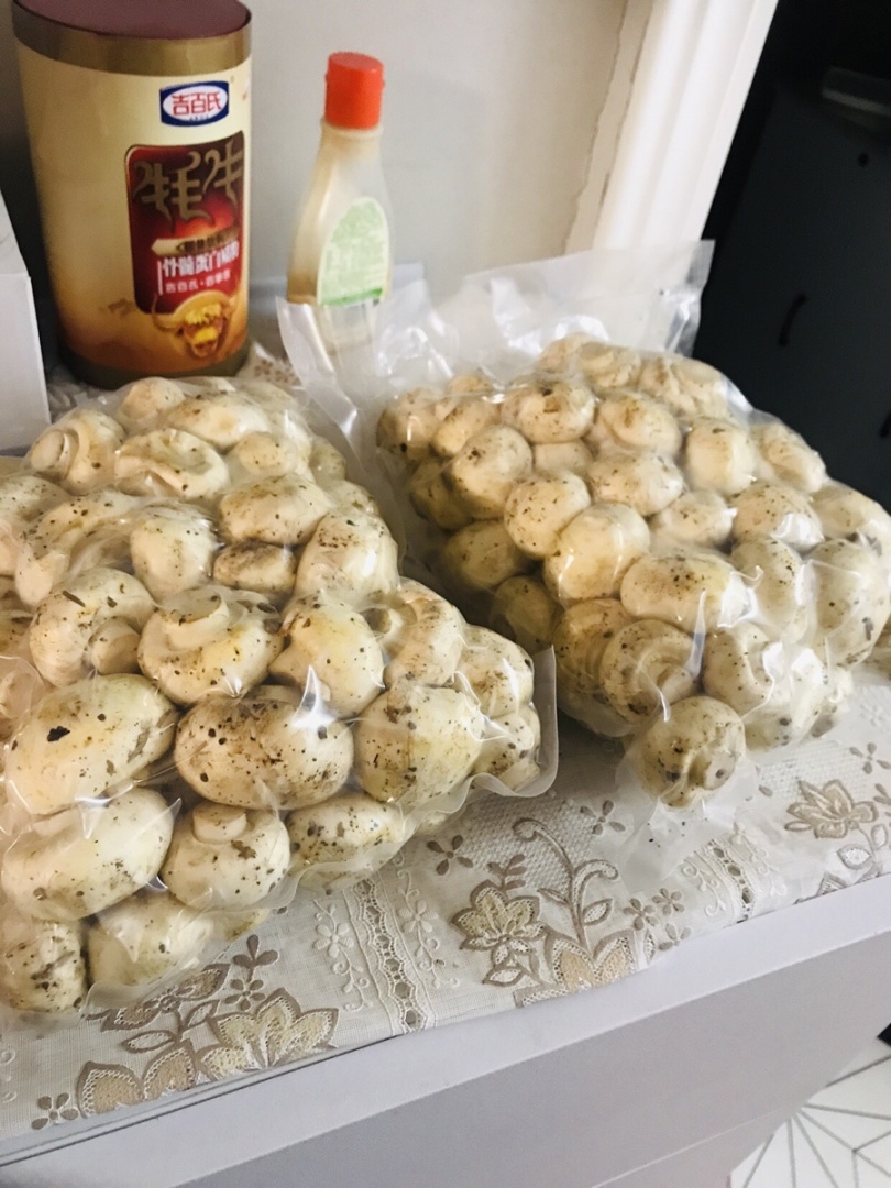 【小飯盒】瞎炒·超簡單的煎釀口蘑