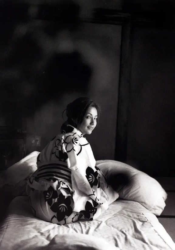 《迪迦奧特曼》麗娜-吉本多香美-2002出版攝影集-第21張