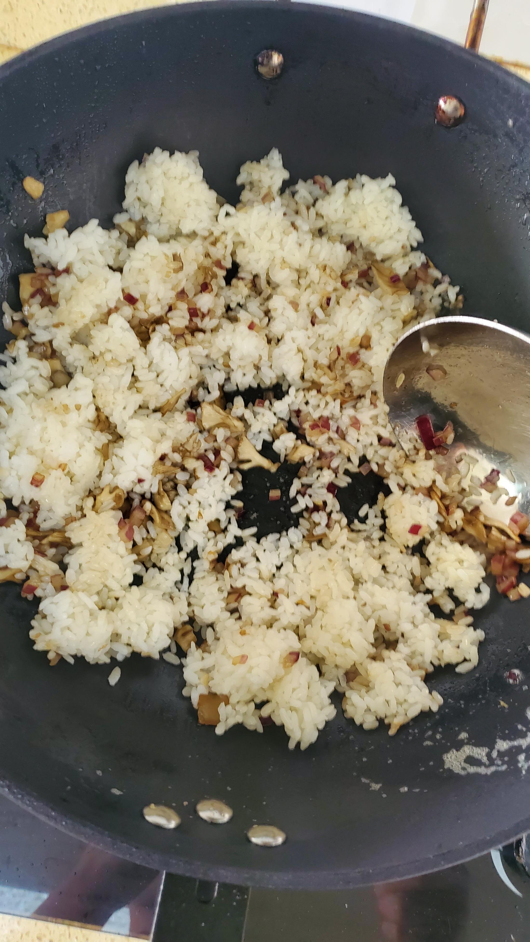 【小飯盒】今天做個簡簡單單的洋蔥培根蛋炒飯-第9張