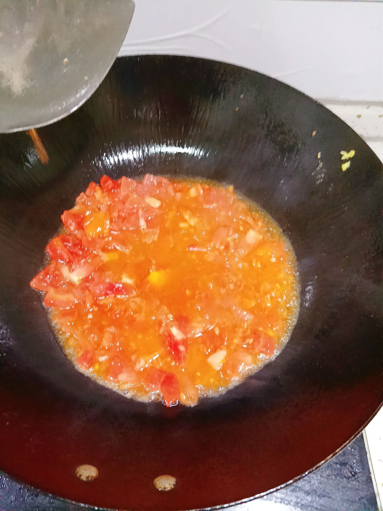 汤都要吃完的，番茄鸡蛋火腿肠面