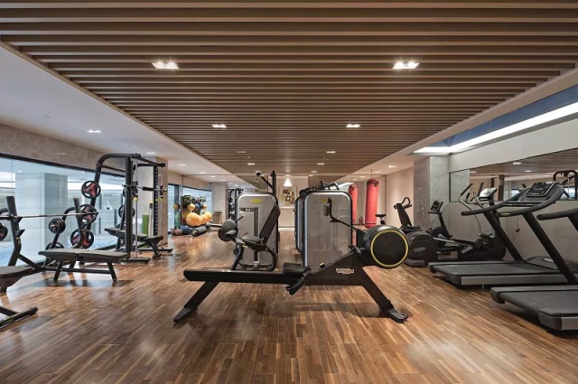 【体育运动】紫铜的运动课堂（十）｜完美身材的起步之地--如何选择健身房-第3张