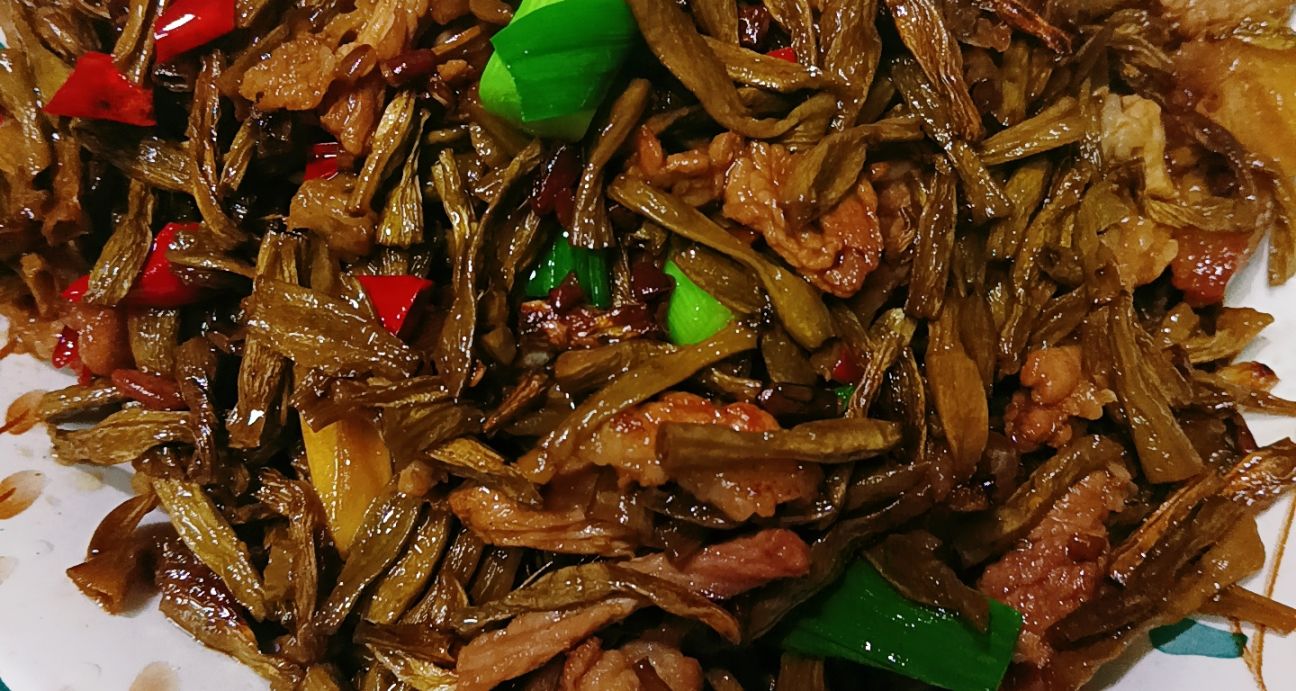 罈子酸豆角炒肉