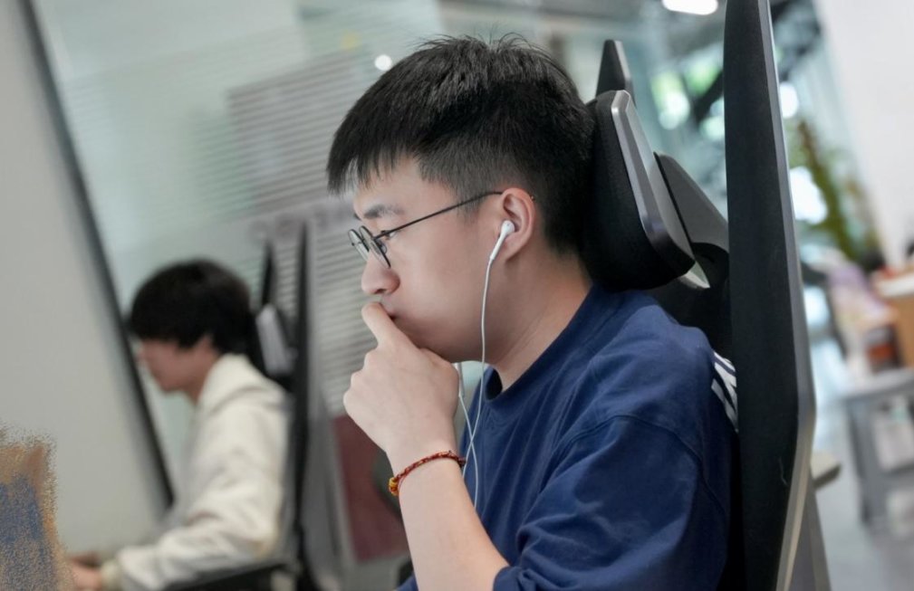 【英雄聯盟】小虎：我不同意LCK太強的說法！JDG沒缺點，奪冠機會很大-第0張