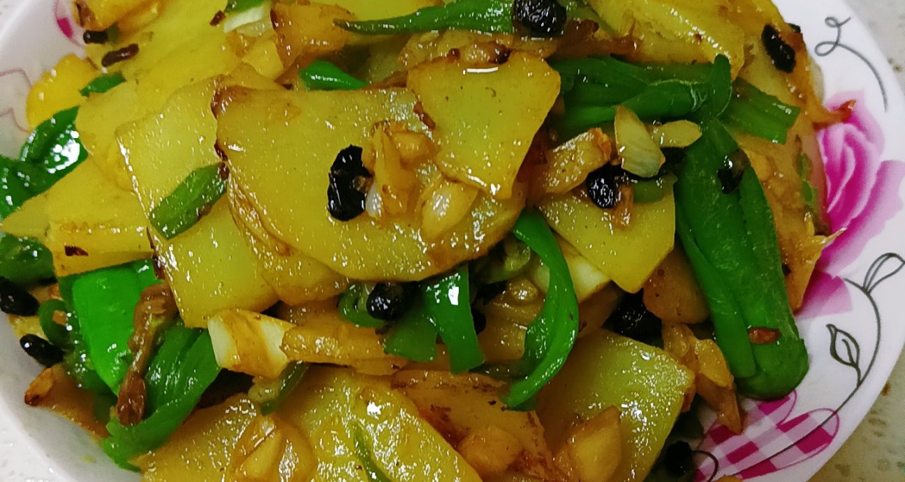 青椒炒土豆片