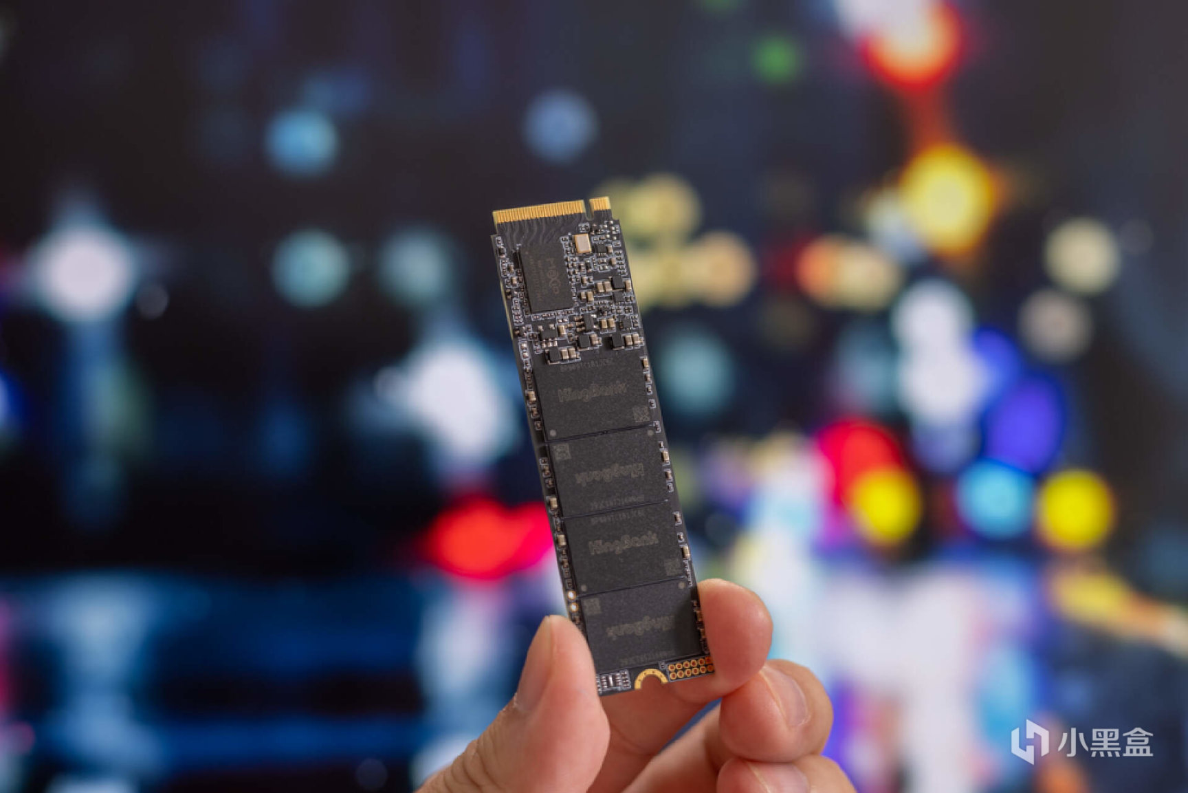 白色主机构建:13代酷睿＋索泰RTX 4070 欧泊白打造Dream PC之旅