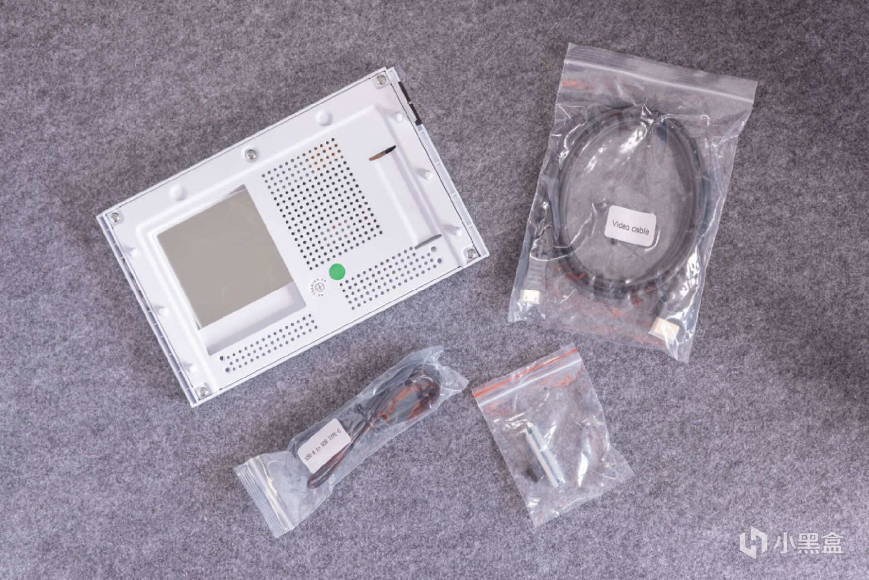 白色主机构建:13代酷睿＋索泰RTX 4070 欧泊白打造Dream PC之旅