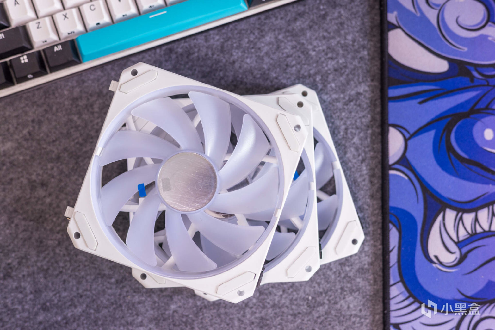 白色主机构建:13代酷睿＋索泰RTX 4070 欧泊白打造Dream PC之旅