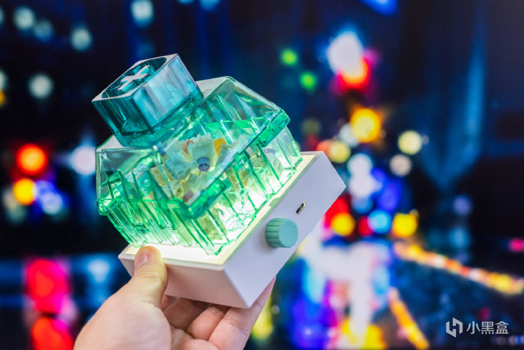 白色主机构建:13代酷睿＋索泰RTX 4070 欧泊白打造Dream PC之旅