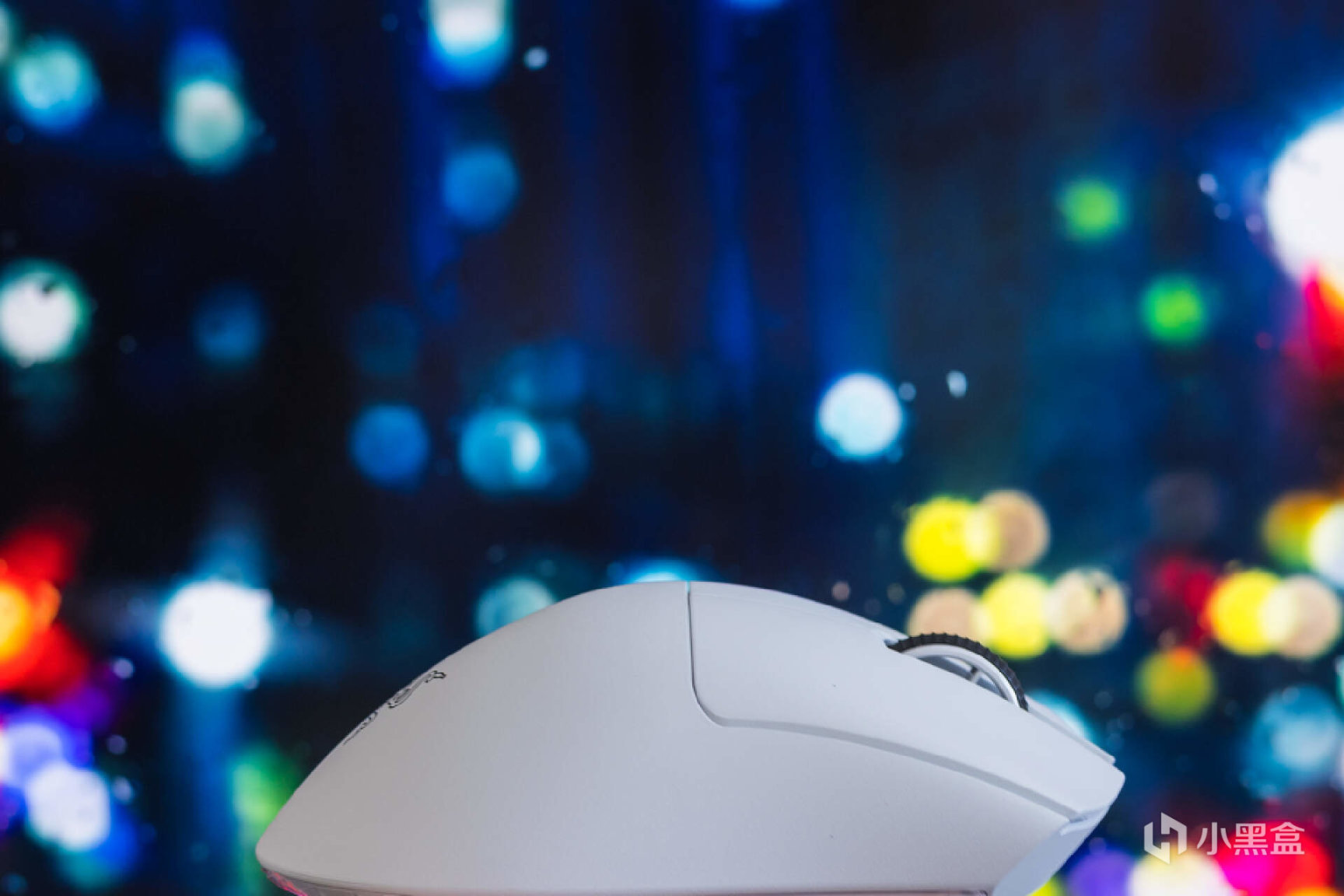 白色主机构建:13代酷睿＋索泰RTX 4070 欧泊白打造Dream PC之旅