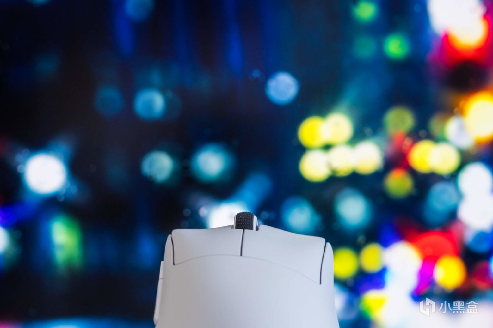 白色主机构建:13代酷睿＋索泰RTX 4070 欧泊白打造Dream PC之旅