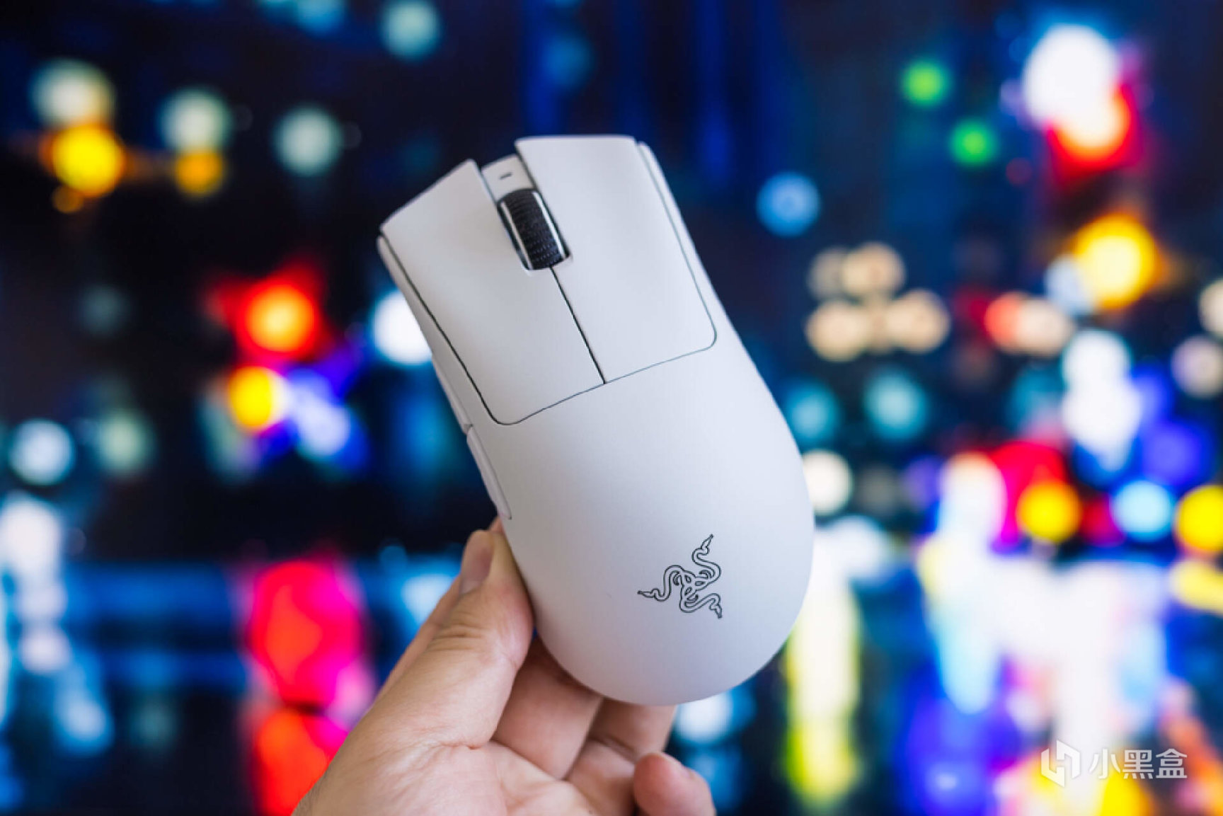 白色主机构建:13代酷睿＋索泰RTX 4070 欧泊白打造Dream PC之旅