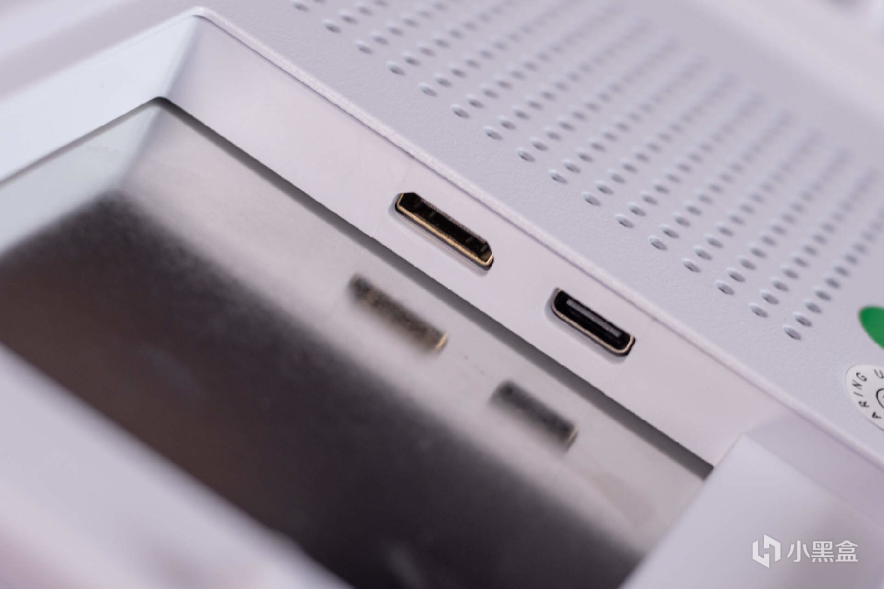 白色主机构建:13代酷睿＋索泰RTX 4070 欧泊白打造Dream PC之旅