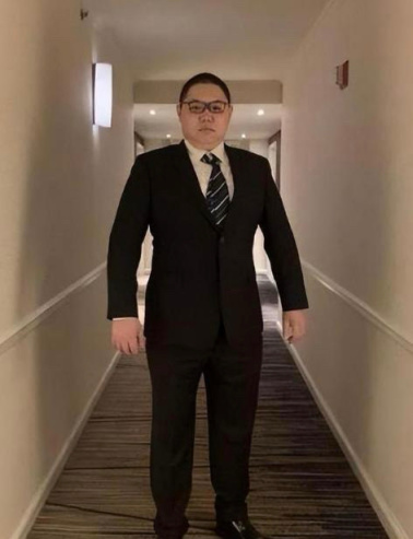 【英雄联盟】PDD直播与弹幕吵架，啃老言论惹争议，LOL行业巨头，成功激怒粉丝-第2张