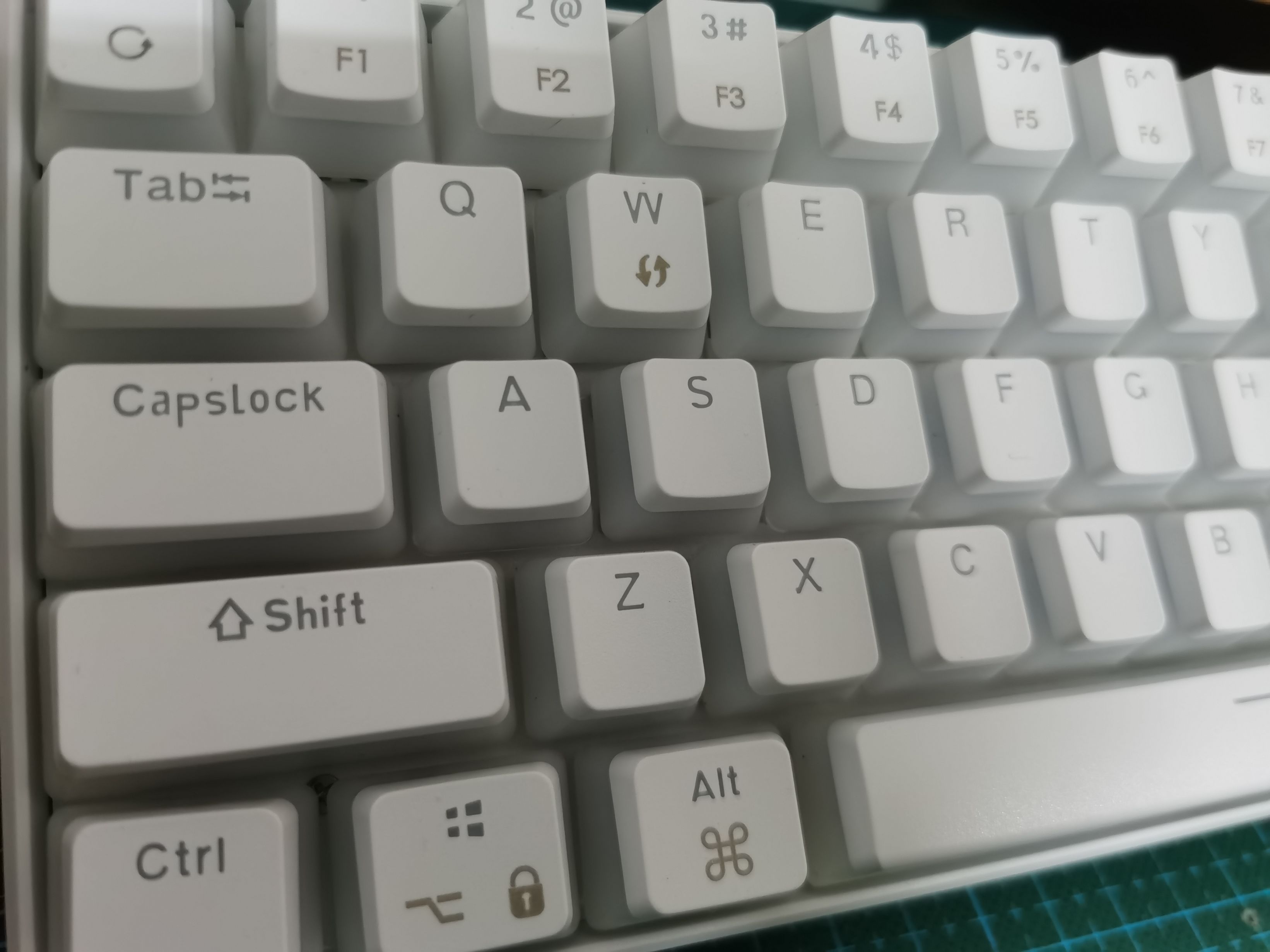 只要35元的真・机械轴键盘