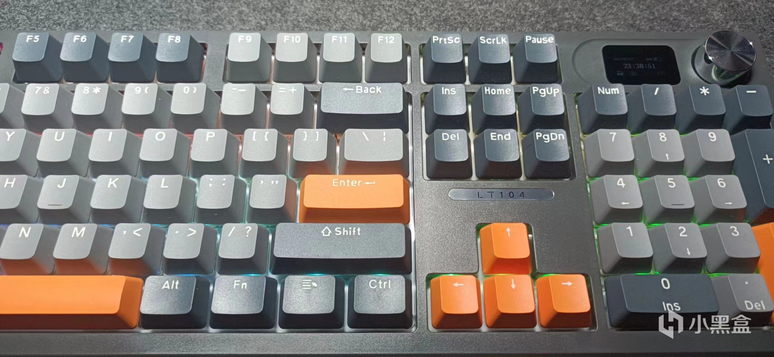 稀有物种！三文治+3模热插拔+彩屏，狼途LT104会是104新卷王吗？