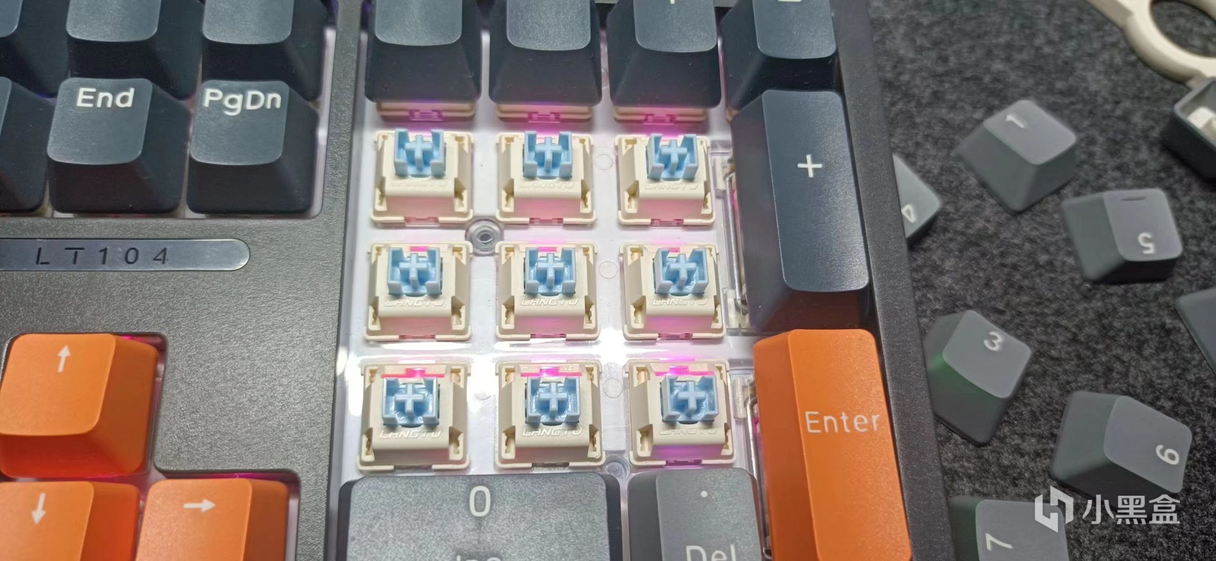 稀有物种！三文治+3模热插拔+彩屏，狼途LT104会是104新卷王吗？