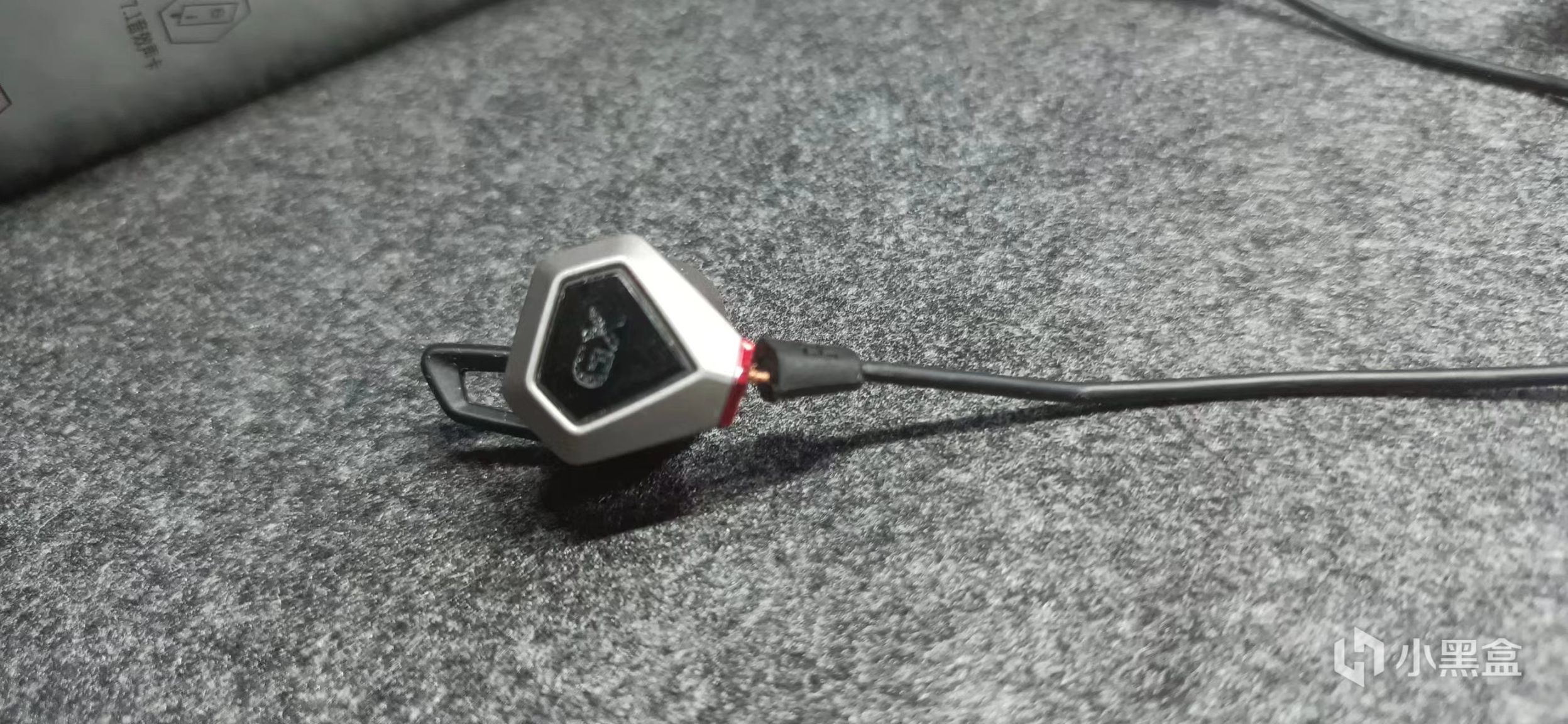 自带声卡和麦克风的HECATE GX04，会是200价位高性价比入耳耳机？