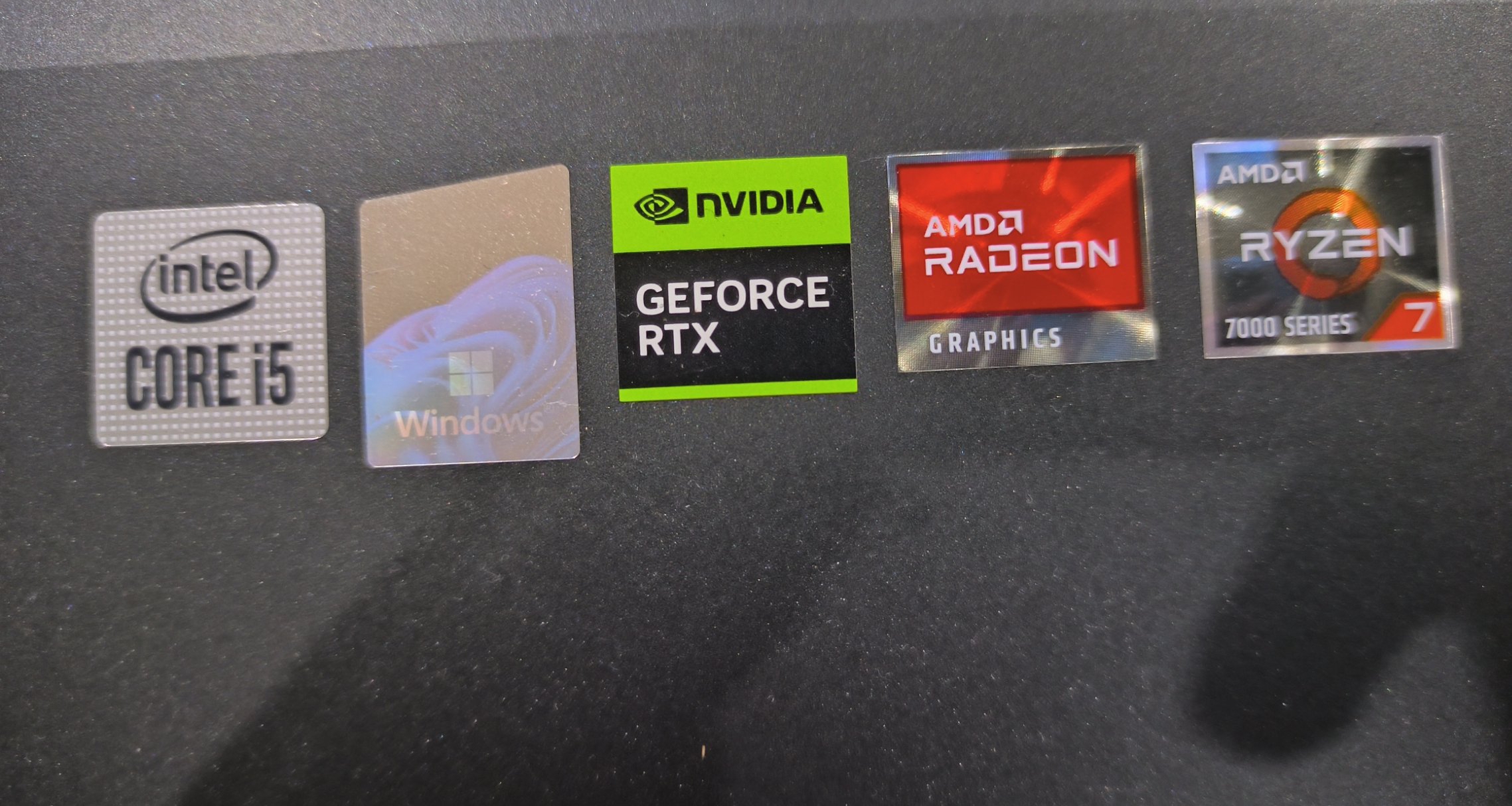 白嫖之路3.1：白嫖Intel官方的贴纸