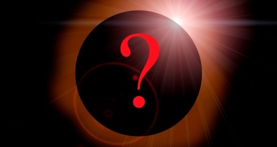 一顆巨大的行星似乎潛伏在我們太陽系中看不見的地方