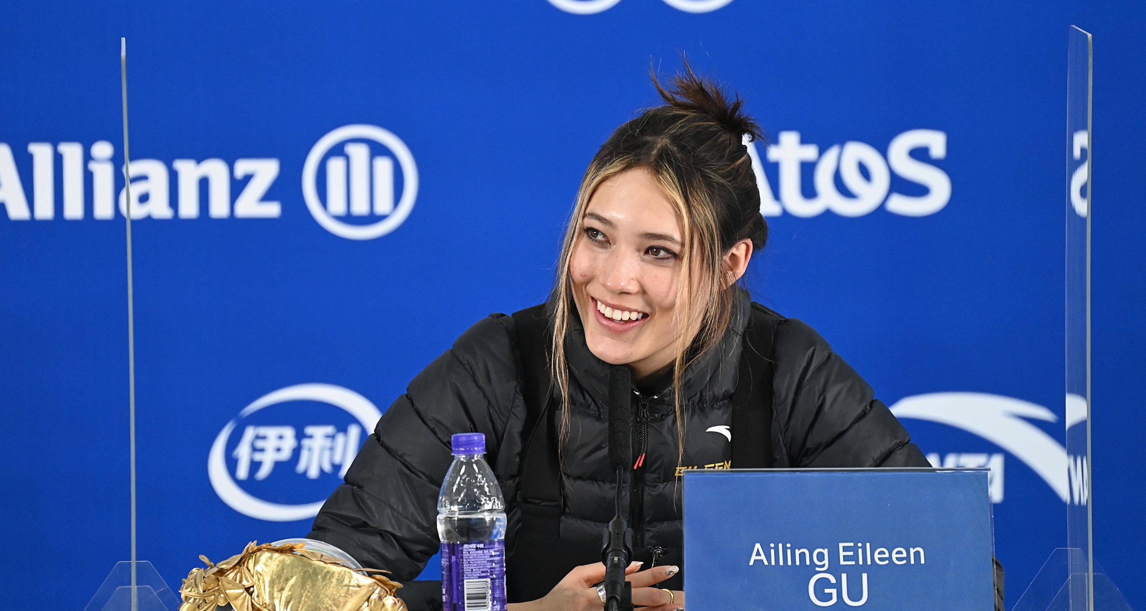 谷爱凌雕像落成！喜欢滑雪的朋友不容错过