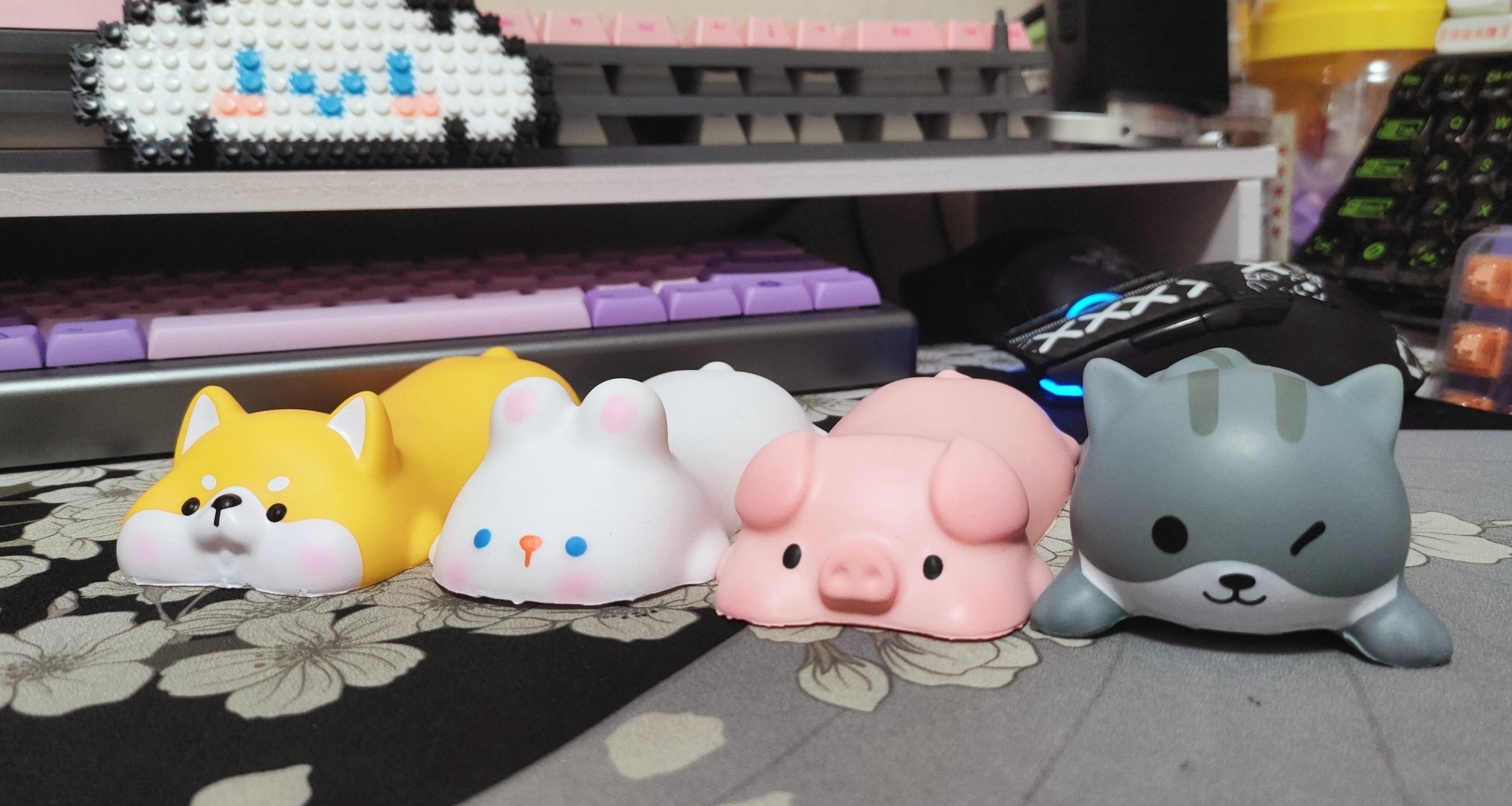 卷王手託以及趣味手託推薦      便宜又好看的桌搭配件