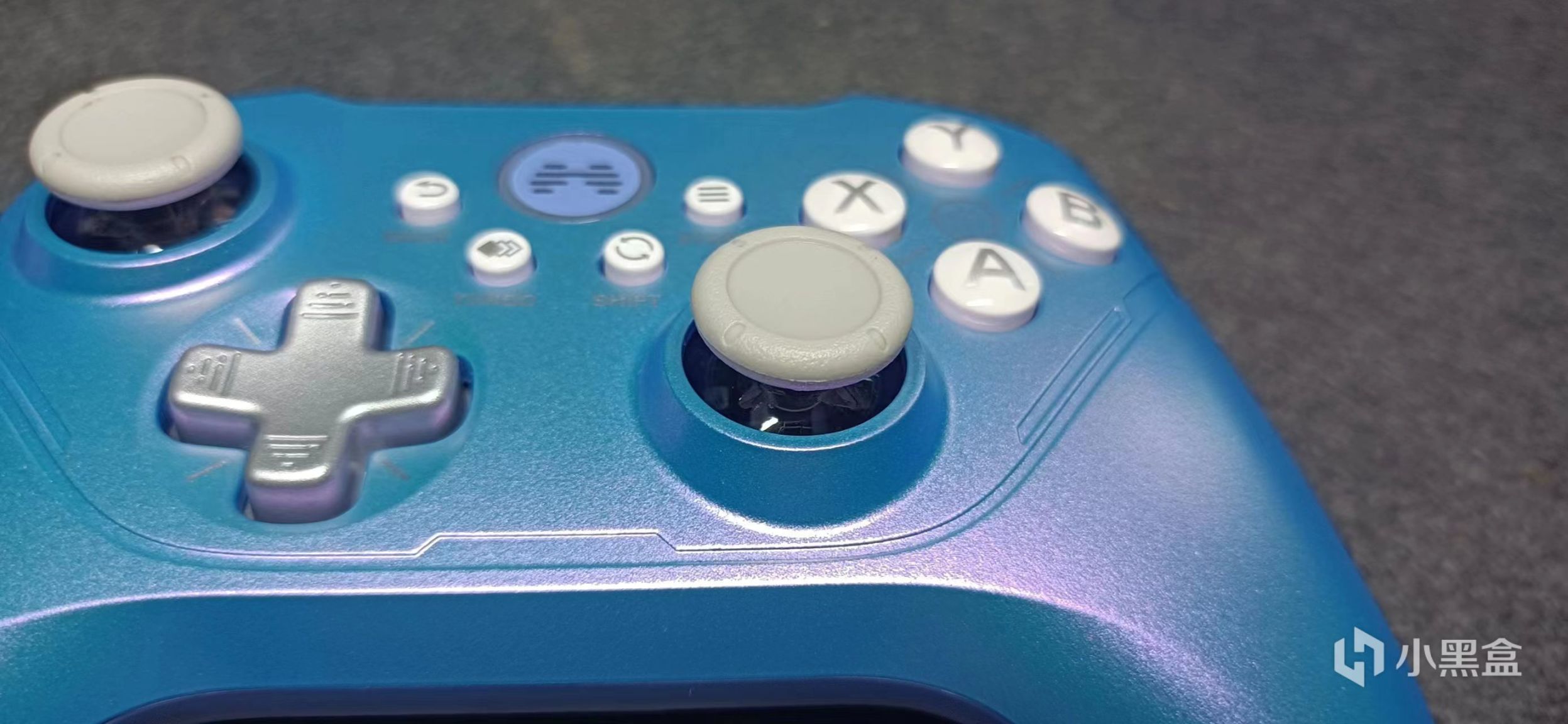 谁一直是手柄界的常青树？又有双霍尔新品？拆机详细测评！