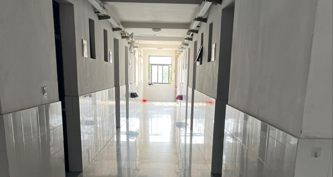 大學不掛科人生不完整？信了你人生就真不完整了。