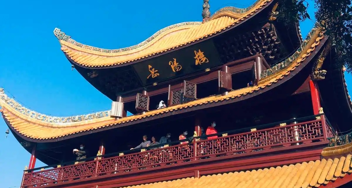 盘点只要背书就能进的6大景点攻略