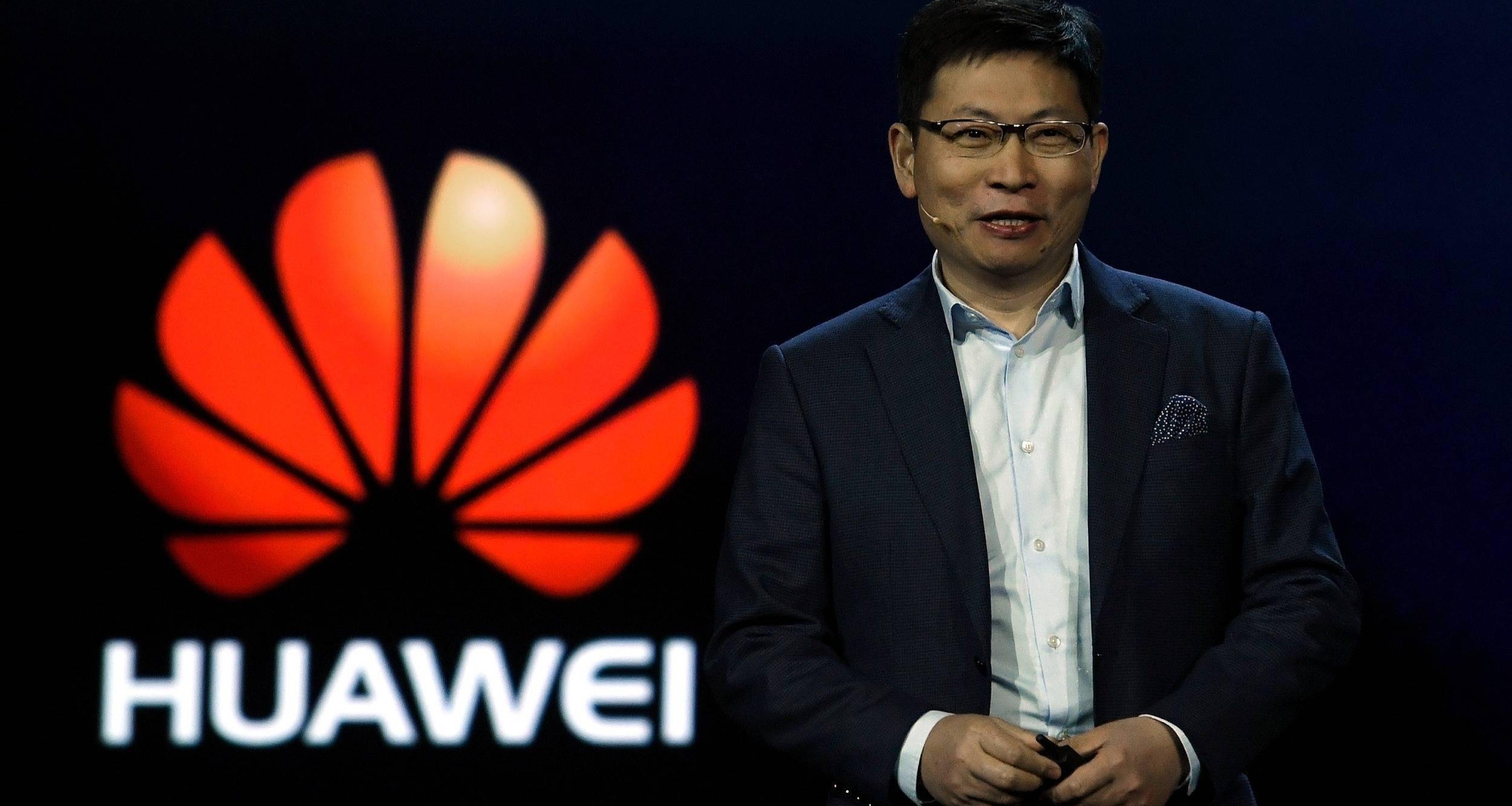 华为mate60pro好评率99%，网友：遥遥领先