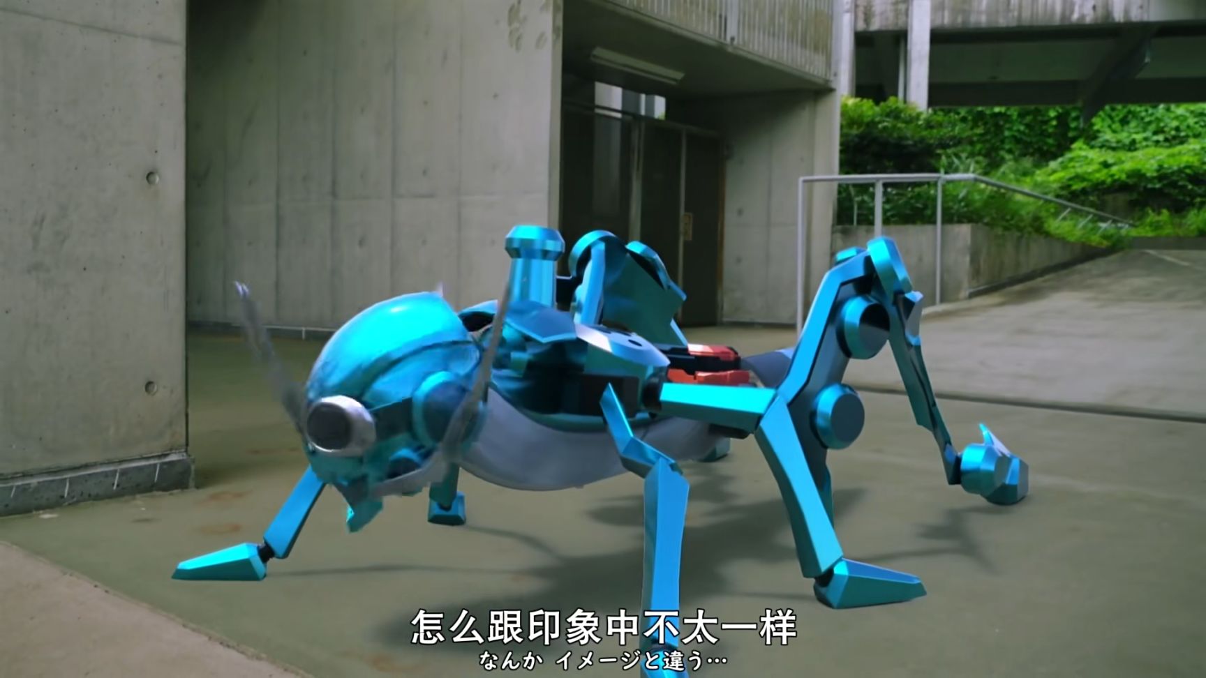 不吐不快《假面骑士歌查德》：金甲战士之百变小樱魔术卡！