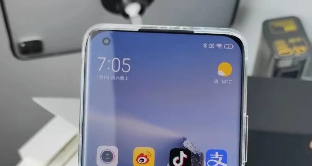 小米14系列，震撼亮相，或提前发布。