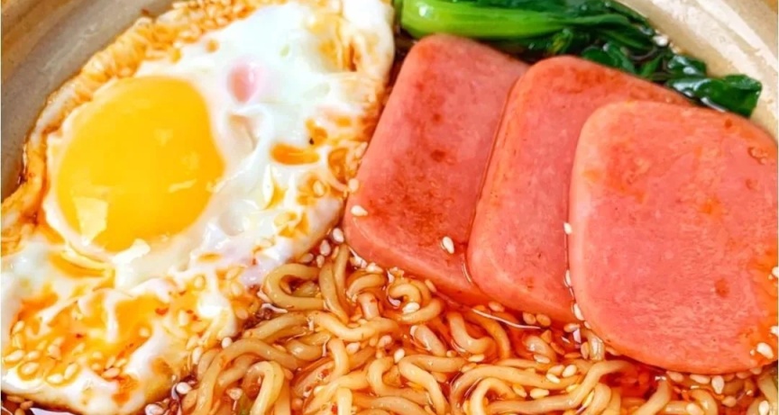 谁能扛得住深夜泡面的威力