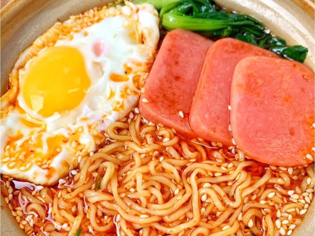 【球盟会】谁能扛得住深夜泡面的威力