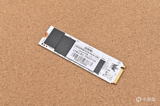 七彩虹 B760I+影驰 4070+海盗船 2000D AF RGB 装机展示