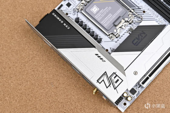 七彩虹 B760I+影驰 4070+海盗船 2000D AF RGB 装机展示