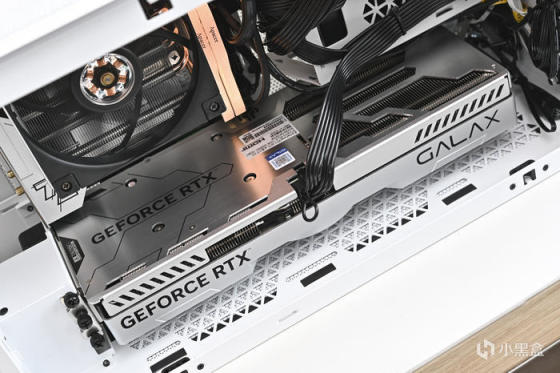 七彩虹 B760I+影驰 4070+海盗船 2000D AF RGB 装机展示