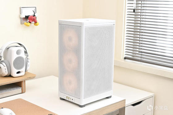 七彩虹 B760I+影驰 4070+海盗船 2000D AF RGB 装机展示