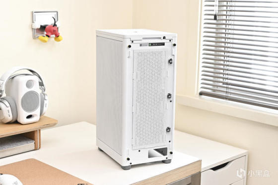 七彩虹 B760I+影驰 4070+海盗船 2000D AF RGB 装机展示