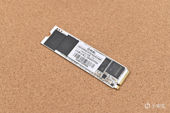 七彩虹 B760I+影驰 4070+海盗船 2000D AF RGB 装机展示