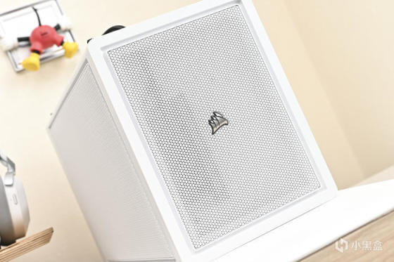 七彩虹 B760I+影驰 4070+海盗船 2000D AF RGB 装机展示