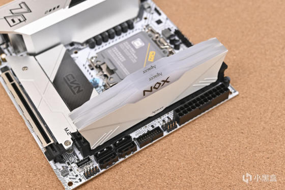 七彩虹 B760I+影驰 4070+海盗船 2000D AF RGB 装机展示